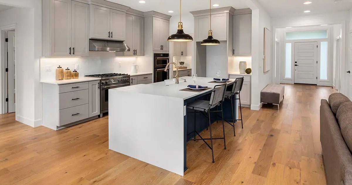 Renovated kitchen with island by Finition R